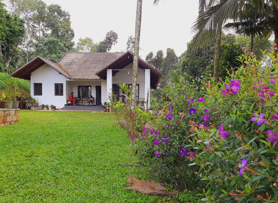 adamya homestay